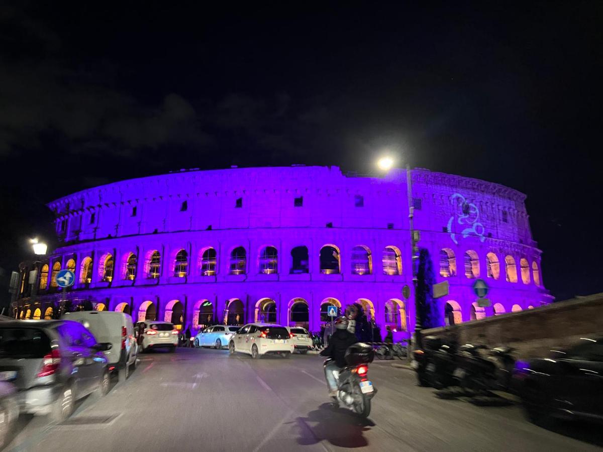 Casa Terrazza Colosseo โรม ภายนอก รูปภาพ