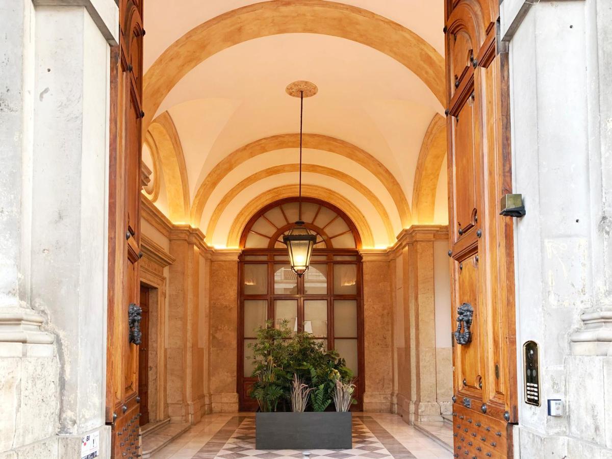 Casa Terrazza Colosseo โรม ภายนอก รูปภาพ
