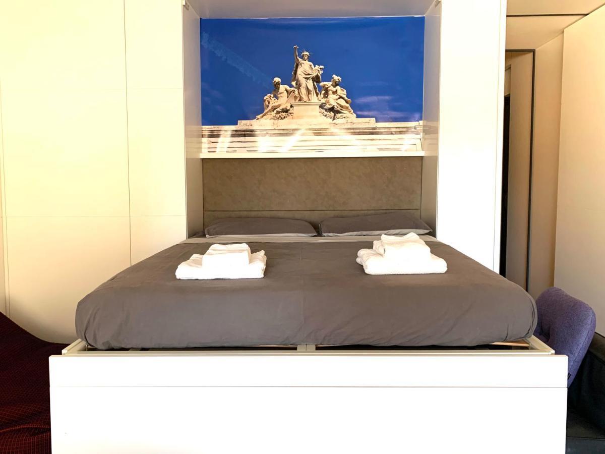 Casa Terrazza Colosseo โรม ภายนอก รูปภาพ